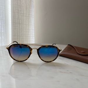 Ray Ban 4253 Sunglasses